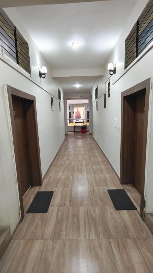 Hotel Shivanjali Palace Uddzsaín Kültér fotó